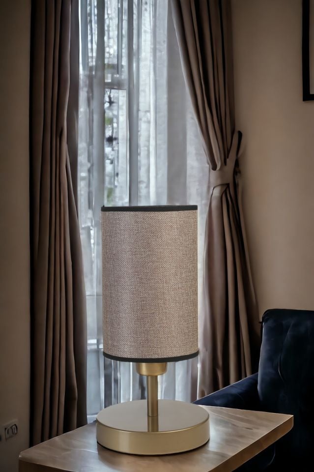 RUMELİ ESKİTME KOYU HASIR ABAJURLU MASA LAMBASI