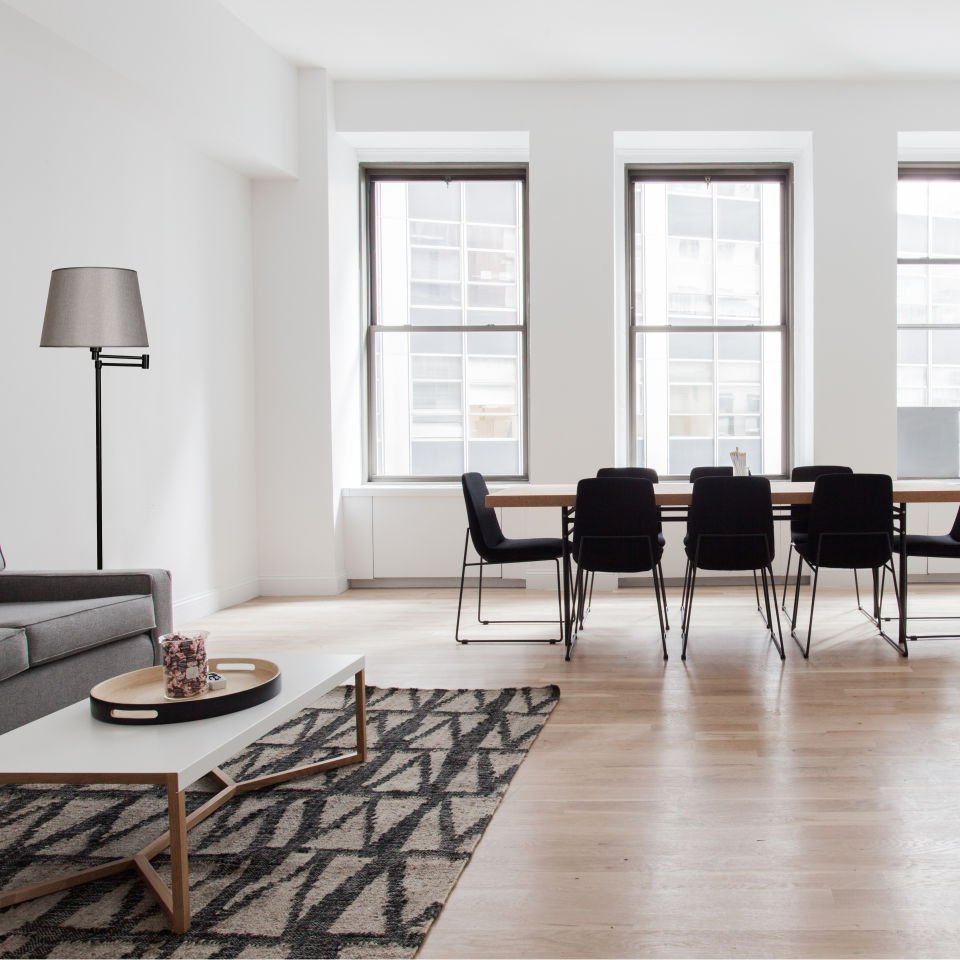 ALMİNA LAMBADER SİYAH AYAK PRAMİT HASIR GRİ ABAJURLU