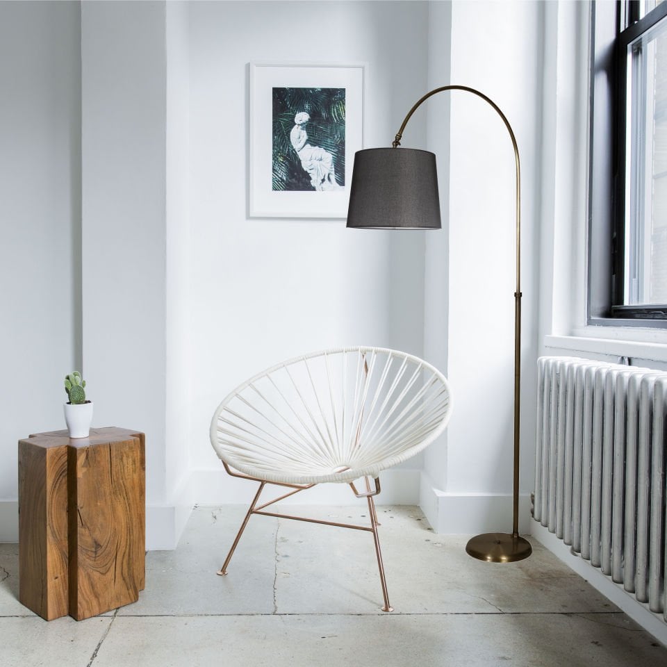 LİNA LAMBADER ESKİTME AYAK PRAMİT HASIR SİYAH ABAJURLU