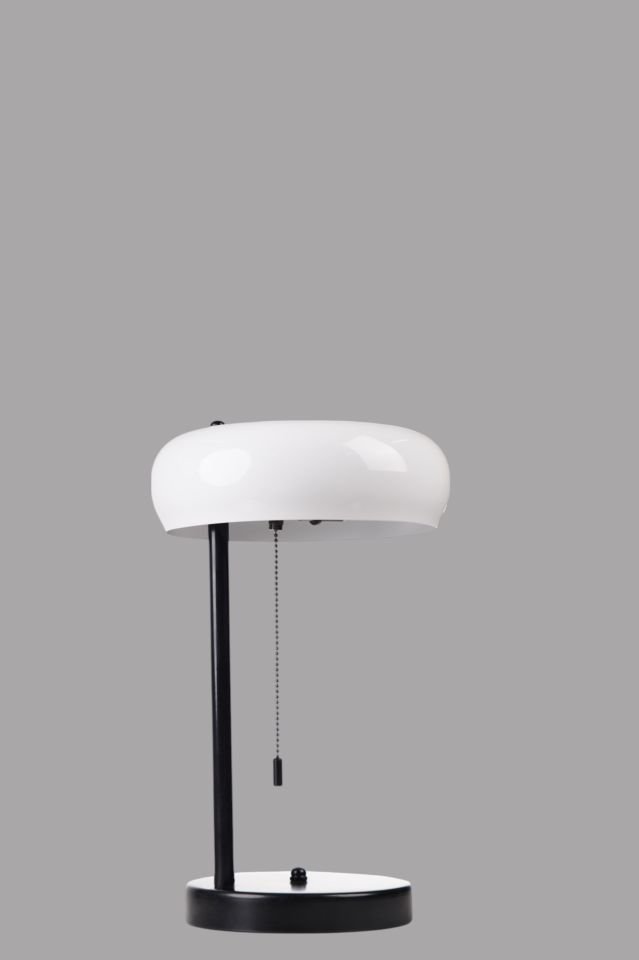 SMİTH SİYAH BEYAZ BAŞLIKLI MASA LAMBASI