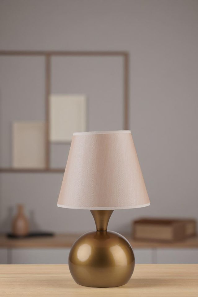 OLİVER ESKİTME AÇIK HASIR ABAJURLU MASA LAMBASI