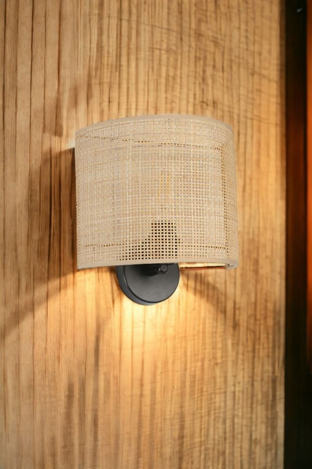 ÖRGÜLÜ PİLLİ RATTAN ABAJURLU OVAL APLİK